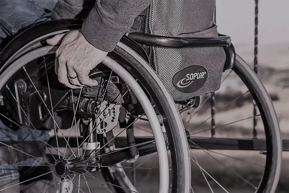 wheelchair-g8f0aa0f1d-1920zw.ecd079