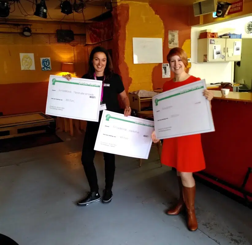 books4life-cheques-2.658ddd