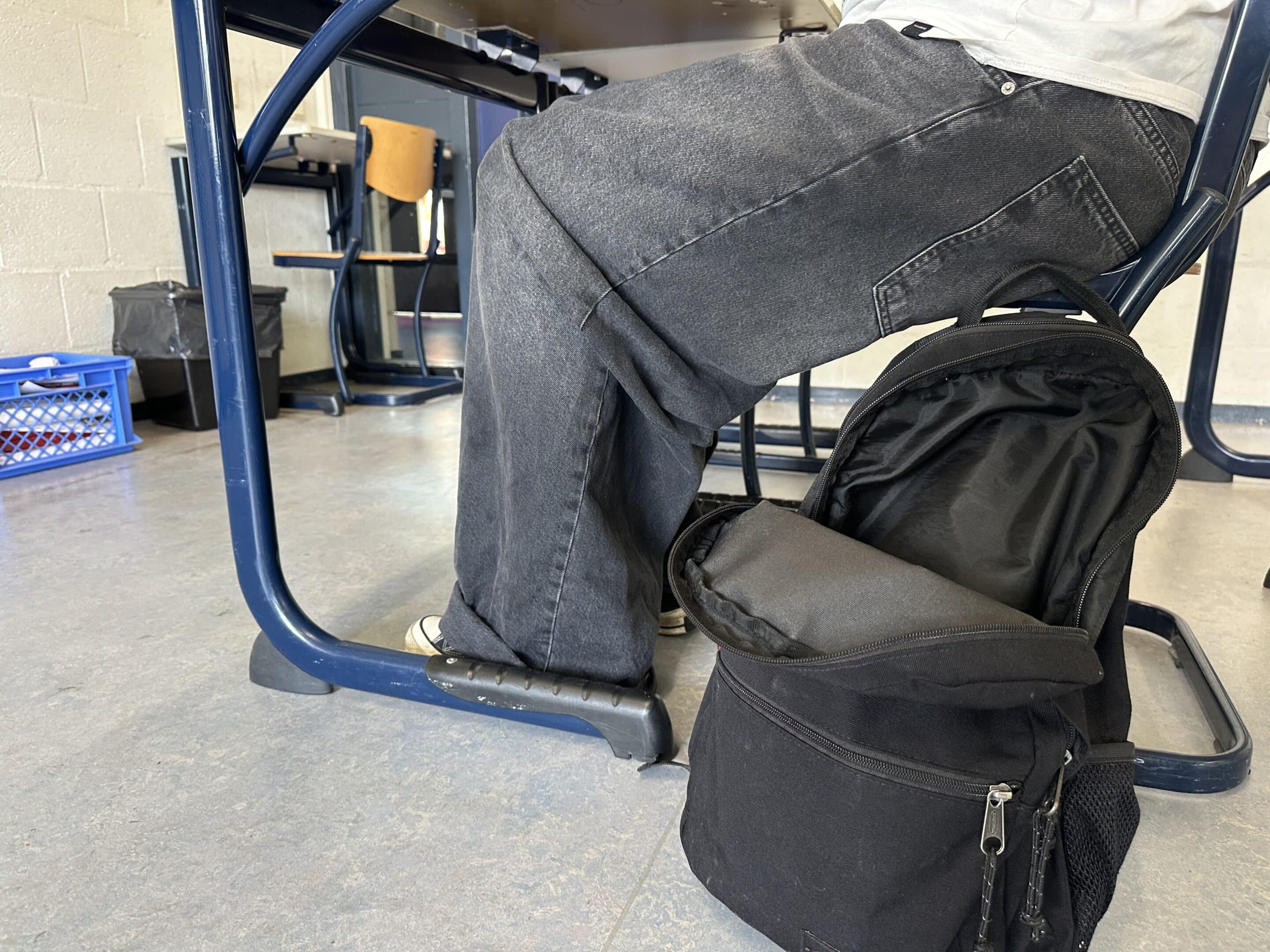 Kind en schoolspullen in het kader van kinderarmoede